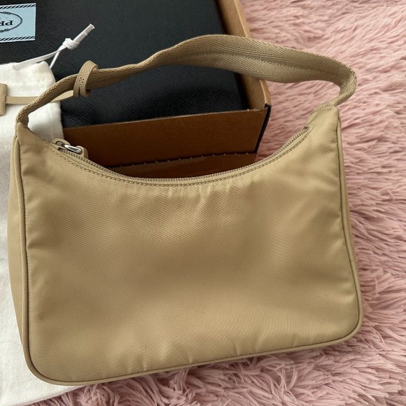 Prada Re-Nylon Re-Edition 2000 mini-bag, Desert beige - Picture 2 of 11